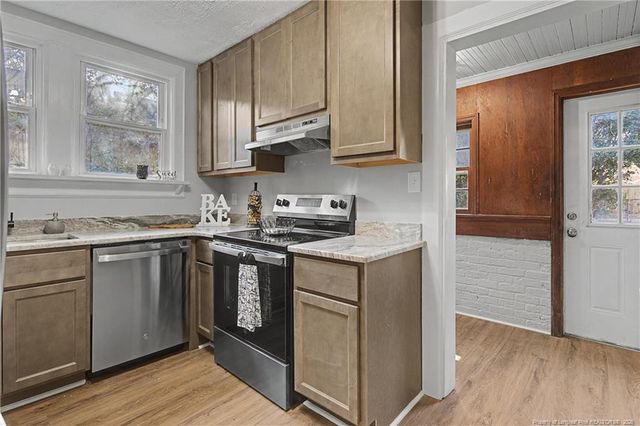 207 Hillcrest Avenue, Fayetteville, NC 28305