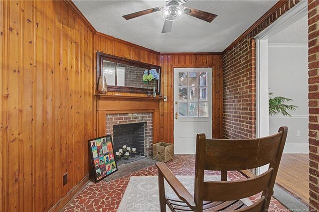 207 Hillcrest Avenue, Fayetteville, NC 28305