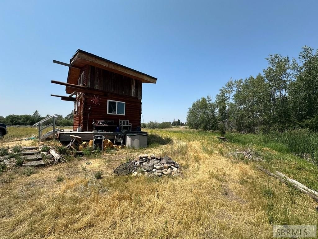 Image 12 of property listing at 3060 River Side Dr, Chester, ID 83421