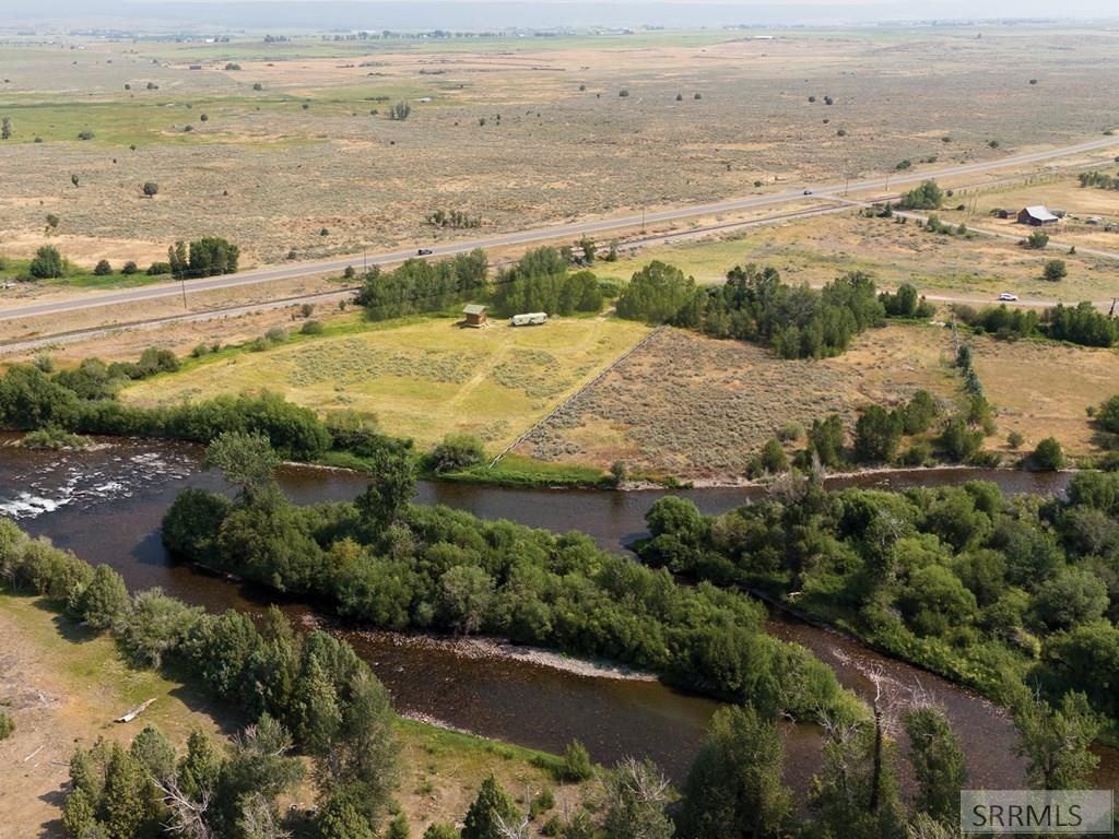 Image 7 of property listing at 3060 River Side Dr, Chester, ID 83421