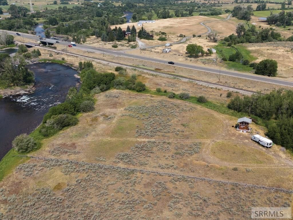 Image 9 of property listing at 3060 River Side Dr, Chester, ID 83421