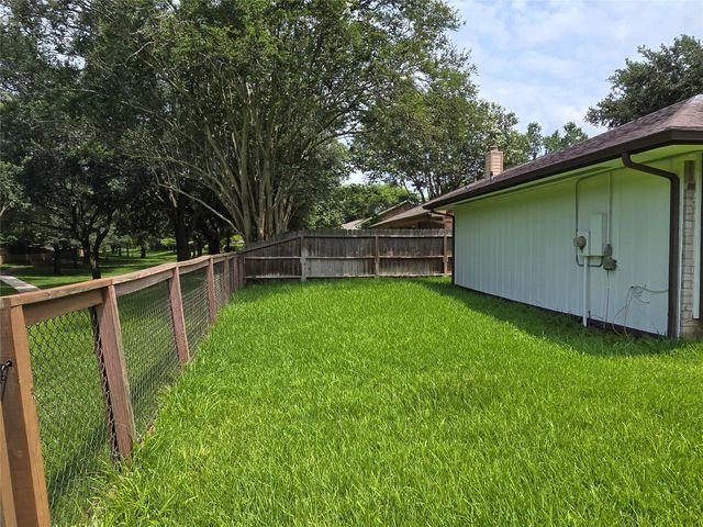 3434 Streamside Lane, Sugar Land, TX 77479