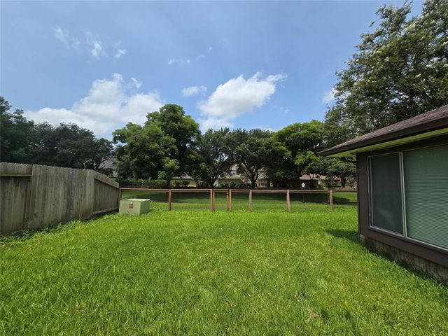3434 Streamside Lane, Sugar Land, TX 77479