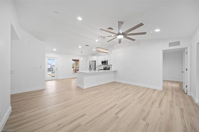 3011 4th AVE, Cape Coral, FL 33909