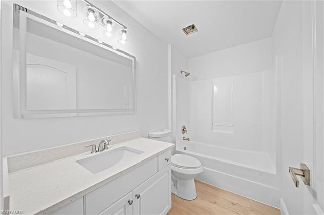 3011 4th AVE, Cape Coral, FL 33909