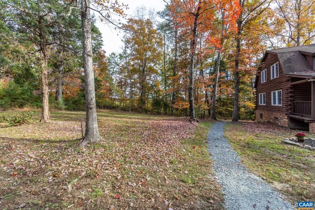 2395 MOUNTAIN BROOK DR, Charlottesville, VA 22902