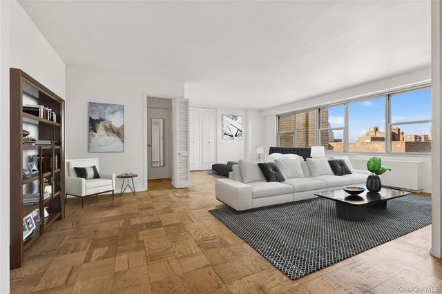 110-11 Queens Boulevard 8D, Forest Hills, NY 11375