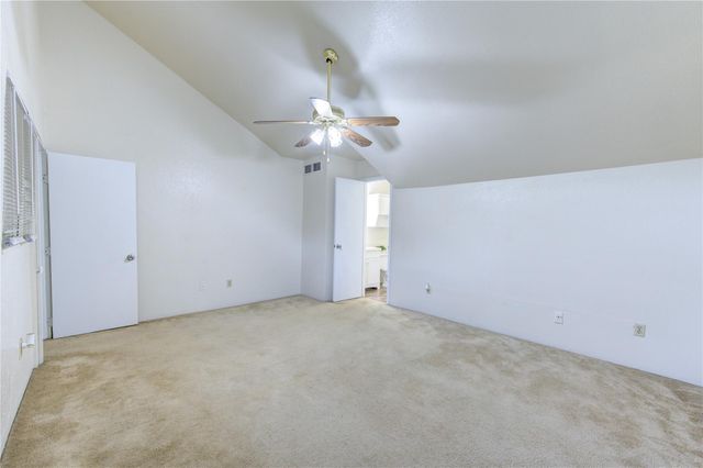 10811 Richmond Avenue 50, Houston, TX 77042