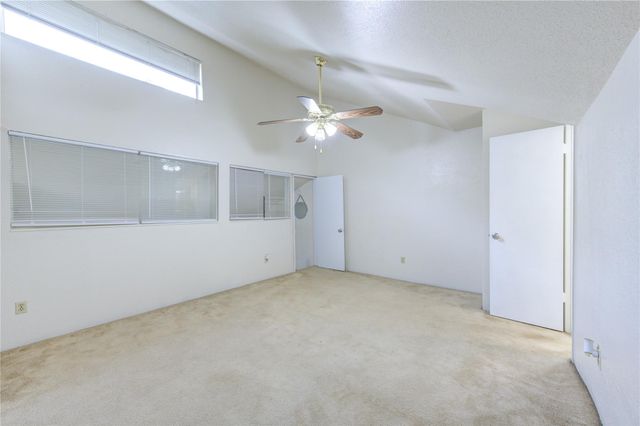10811 Richmond Avenue 50, Houston, TX 77042