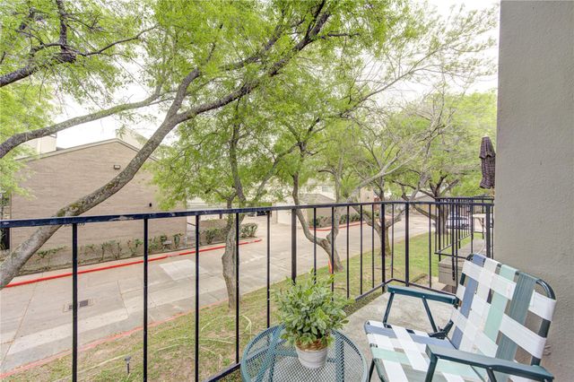 10811 Richmond Avenue 50, Houston, TX 77042