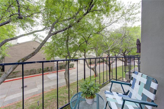 10811 Richmond Avenue 50, Houston, TX 77042