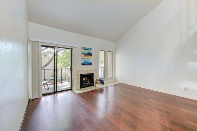 10811 Richmond Avenue 50, Houston, TX 77042