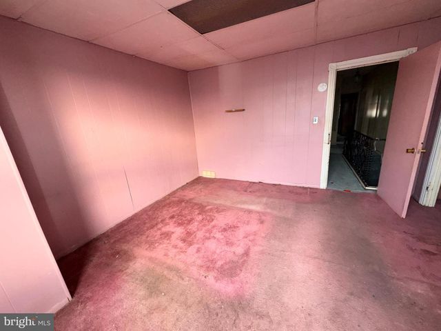 5813 PEMBERTON ST, Philadelphia, PA 19143