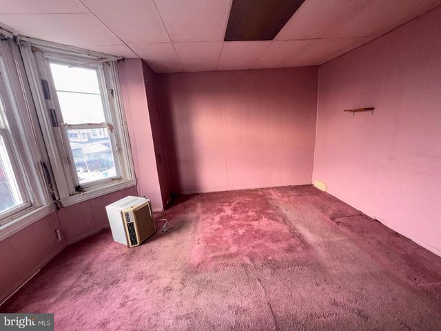 5813 PEMBERTON ST, Philadelphia, PA 19143