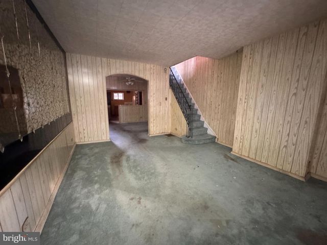 5813 PEMBERTON ST, Philadelphia, PA 19143