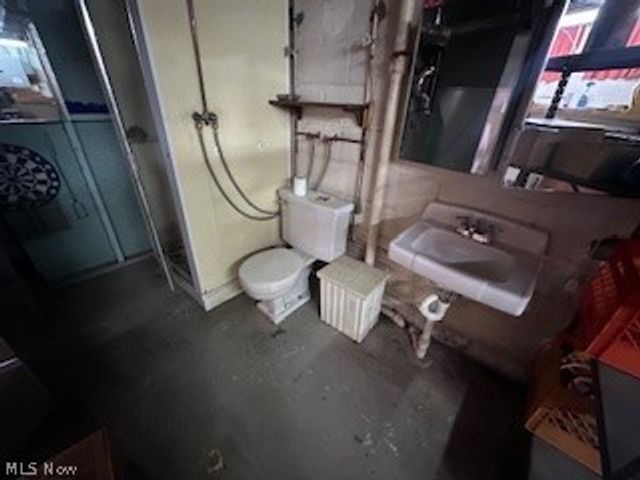 10801 Blossom Avenue, Parma, OH 44130