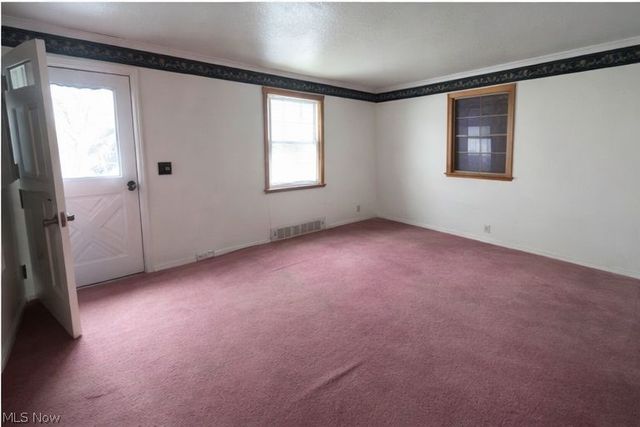 10801 Blossom Avenue, Parma, OH 44130