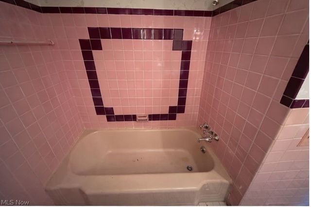 10801 Blossom Avenue, Parma, OH 44130