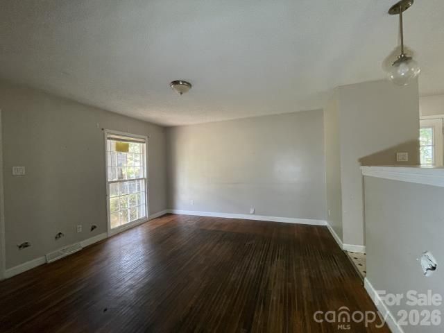 909 Carrington Drive, Charlotte, NC 28214