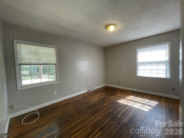 909 Carrington Drive, Charlotte, NC 28214