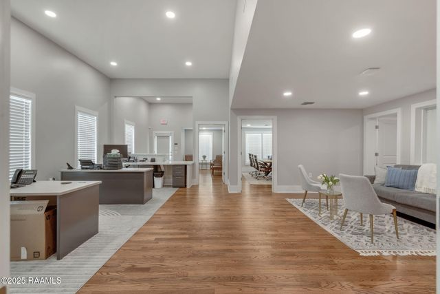 1210 Kaliste Saloom Road, Lafayette, LA 70508
