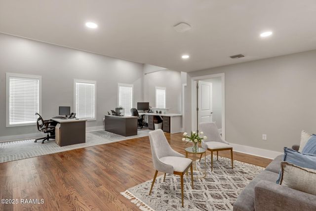 1210 Kaliste Saloom Road, Lafayette, LA 70508