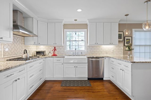 91 Carriage Hill, Signal Mountain, TN 37377