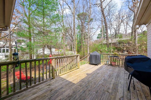91 Carriage Hill, Signal Mountain, TN 37377