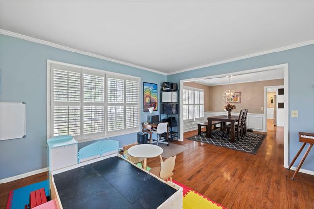 91 Carriage Hill, Signal Mountain, TN 37377