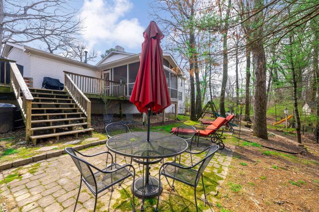 91 Carriage Hill, Signal Mountain, TN 37377