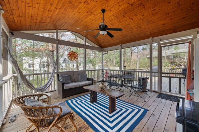 91 Carriage Hill, Signal Mountain, TN 37377