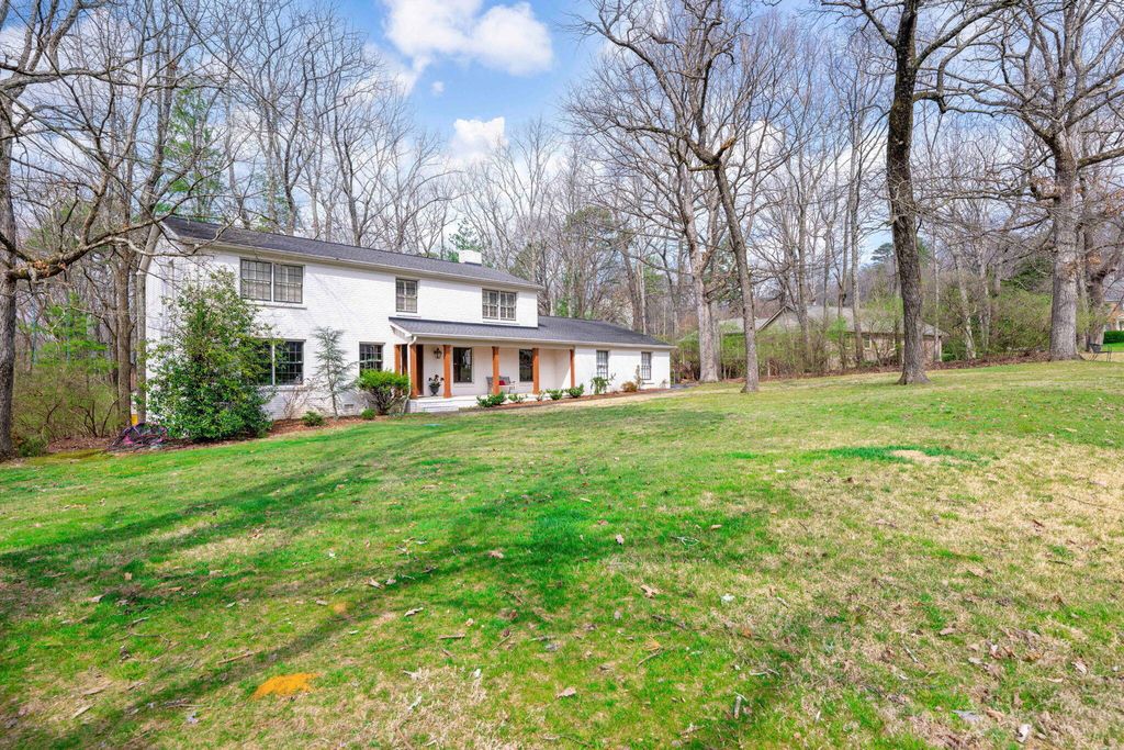 91 Carriage Hill, Signal Mountain, TN 37377