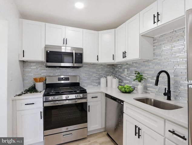 8653 HOERNER AVE, Parkville, MD 21234