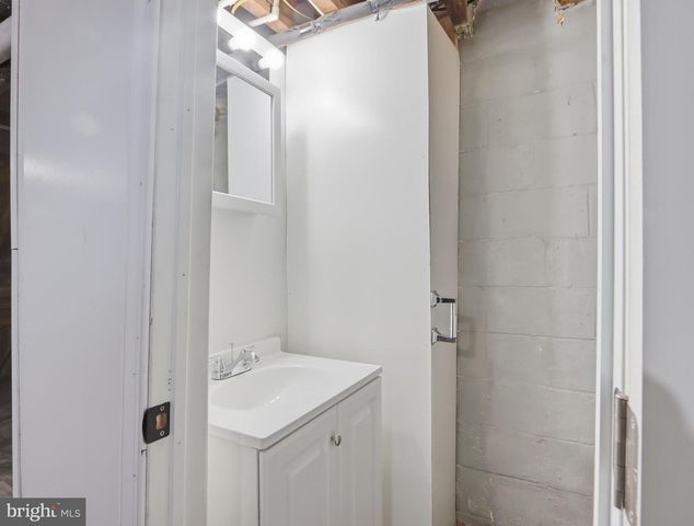 8653 HOERNER AVE, Parkville, MD 21234