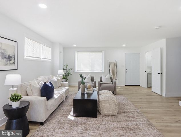 8653 HOERNER AVE, Parkville, MD 21234