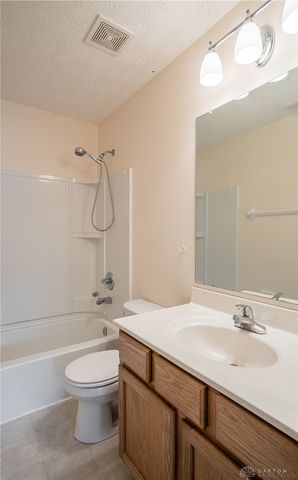 2880 Manor Court, Troy, OH 45373