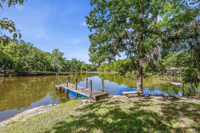 101 Tony Lane, Huntsville, TX 77320