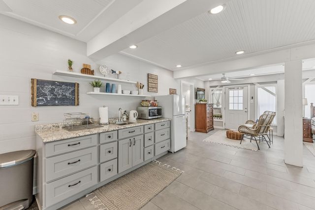 101 Tony Lane, Huntsville, TX 77320