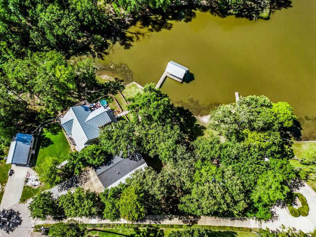101 Tony Lane, Huntsville, TX 77320