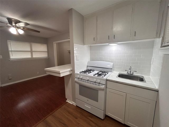 8803 Timberside Drive 4, Houston, TX 77025