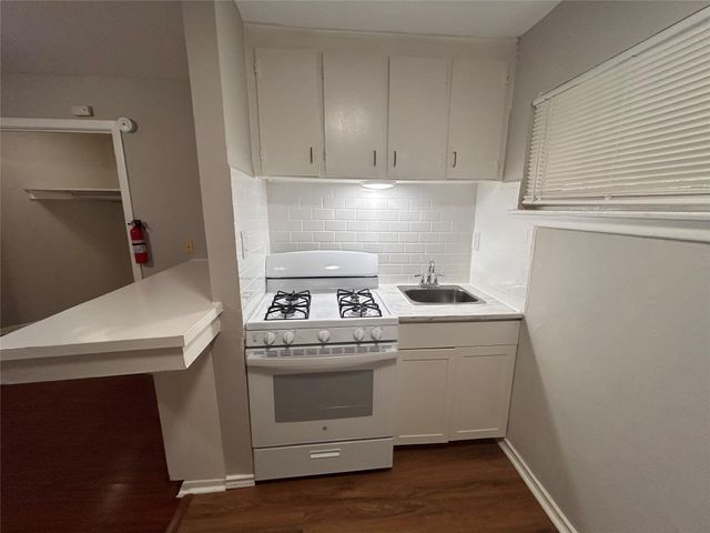 8803 Timberside Drive 4, Houston, TX 77025