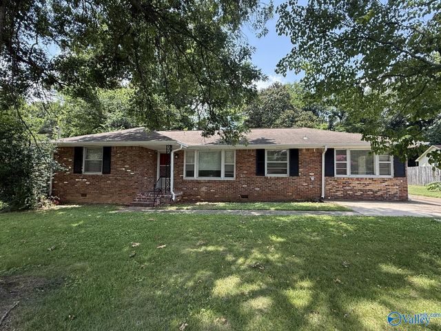 7620 Charlotte Drive, Huntsville, AL 35802