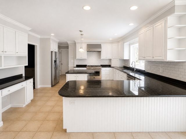 22 Capt Samuel Forbush Road, Westborough, MA 01581