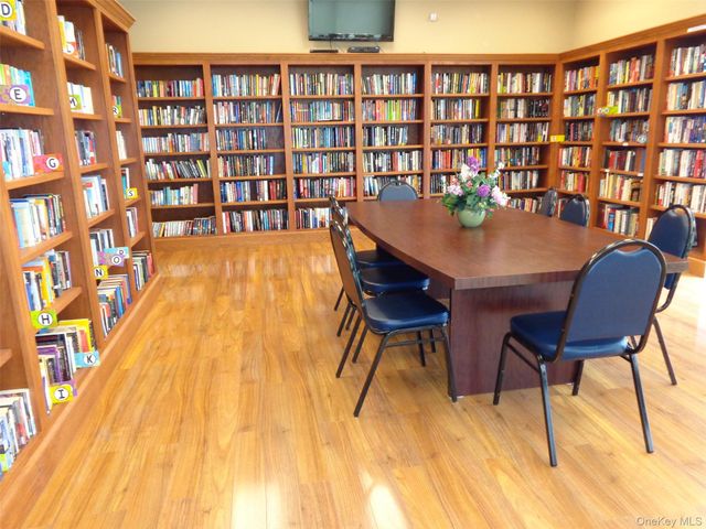 26 Dorset Court A, Yorktown Heights, NY 10598