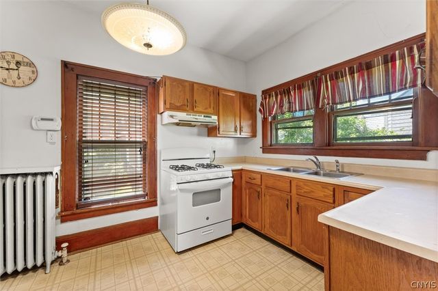 106 Orwood Place, Syracuse, NY 13208