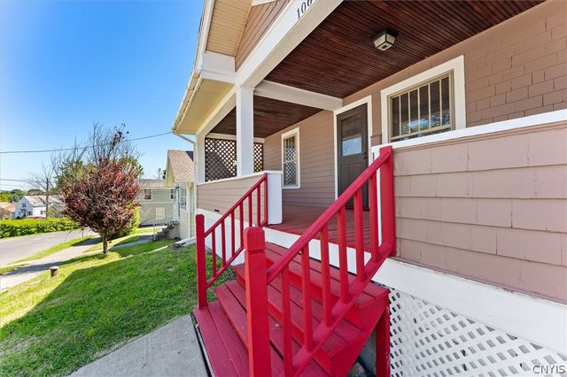 106 Orwood Place, Syracuse, NY 13208