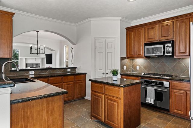 1846 Stacy Crest, Houston, TX 77008