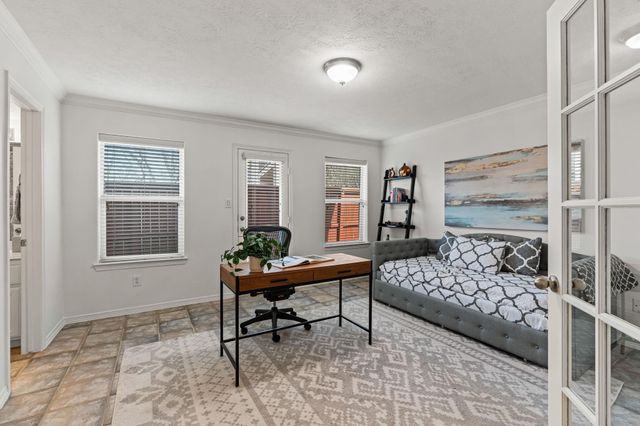 1846 Stacy Crest, Houston, TX 77008