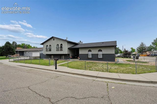 36 Wheatridge Drive, Pueblo, CO 81005