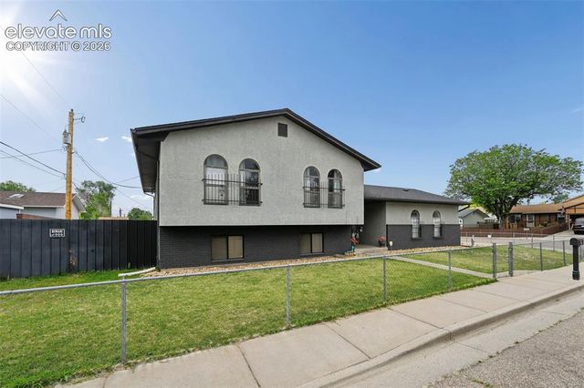 36 Wheatridge Drive, Pueblo, CO 81005